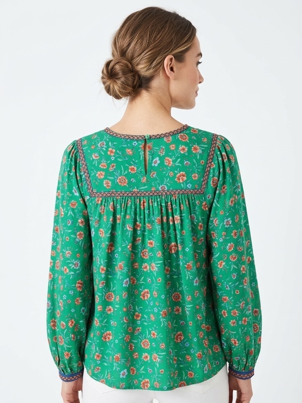 Flying Tomato Green Floral Long-Sleeve Yoke Tunic Size Medium EUC P2P 19in.